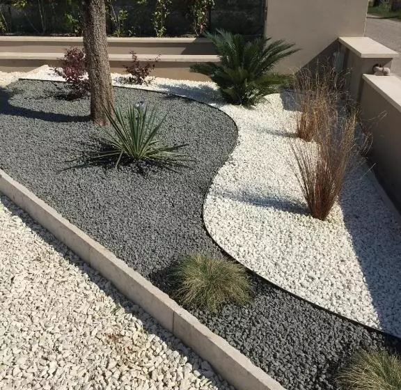 ベッドアンドブレックファースト Flyingaway