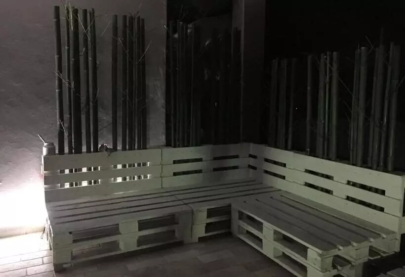 ベッドアンドブレックファースト Flyingaway