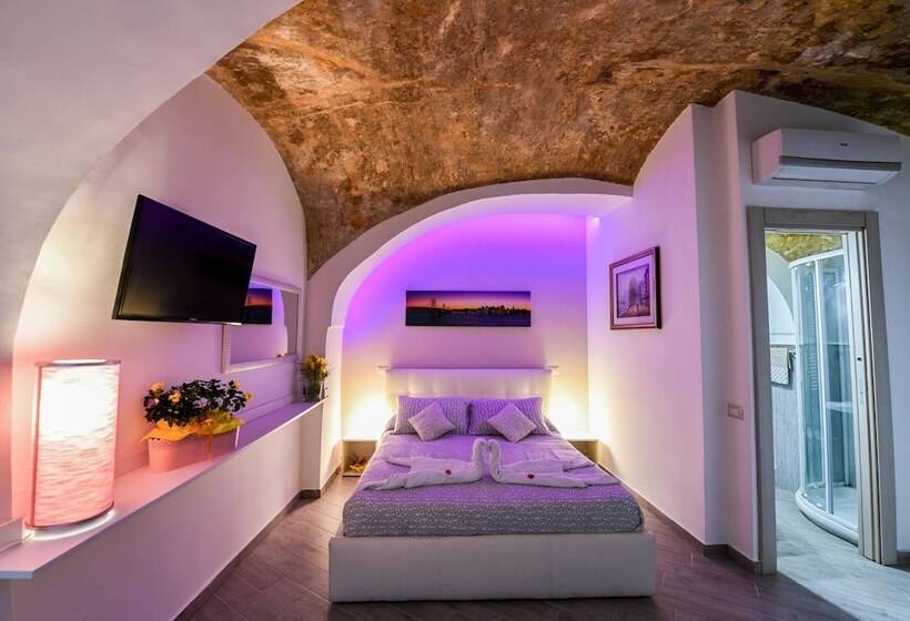 تختخواب و صبحانه Petros Room Camere