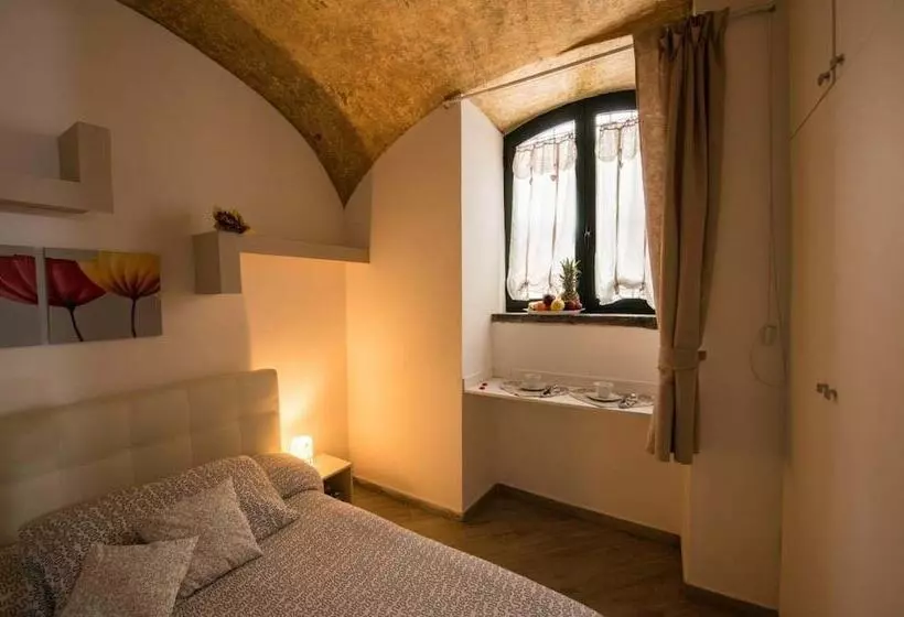 تختخواب و صبحانه Petros Room Camere