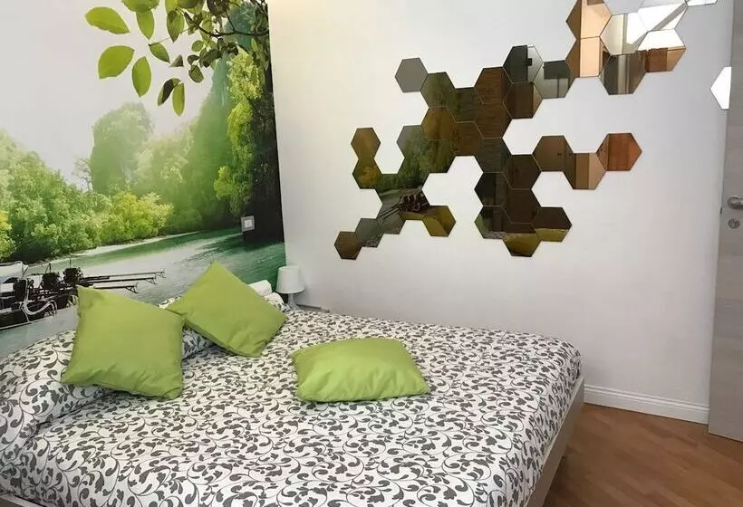 تختخواب و صبحانه Petros Room Camere