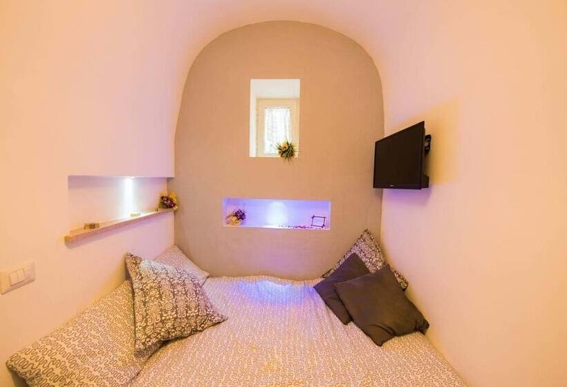 تختخواب و صبحانه Petros Room Camere