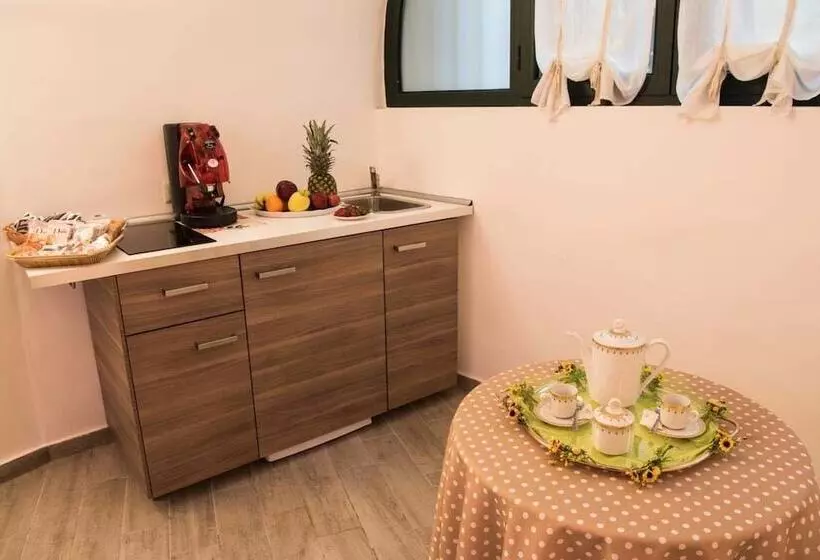 تختخواب و صبحانه Petros Room Camere