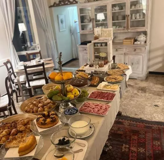 Aamiaismajoitus (B&B) Villa Salvarezza