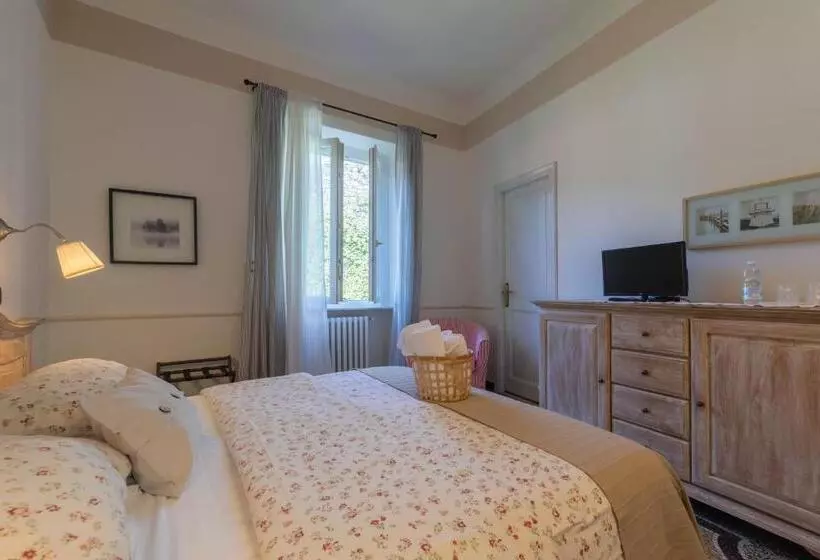 Aamiaismajoitus (B&B) Villa Salvarezza