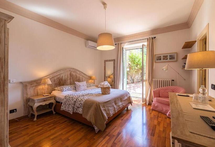 مبيت وإفطار Villa Salvarezza