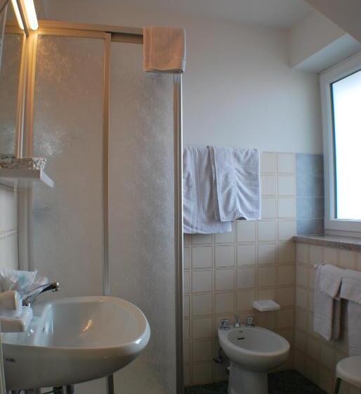 Отель Albergo Lucia