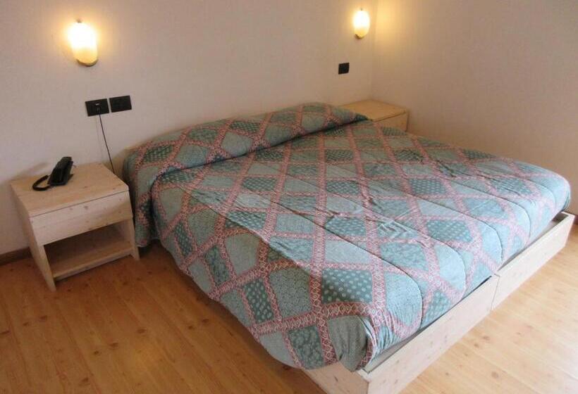 Отель Albergo Lucia