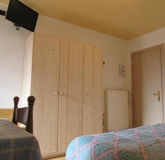 Отель Albergo Lucia