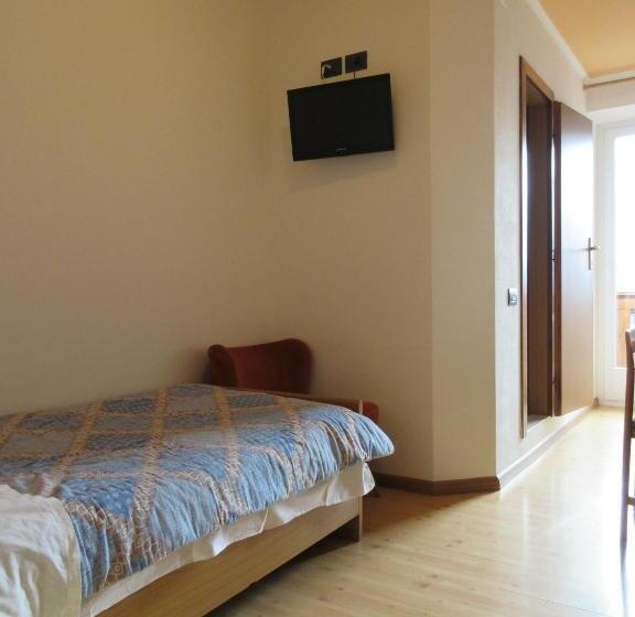 Отель Albergo Lucia