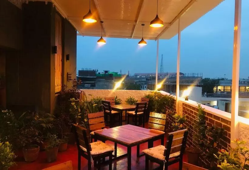 هتل Classic Inn Near Railway Station Jaipur