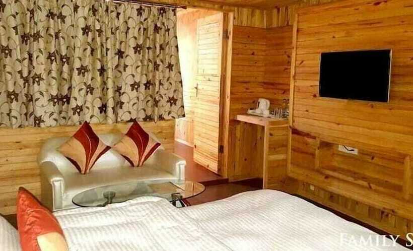 Отель Maharaja Resorts