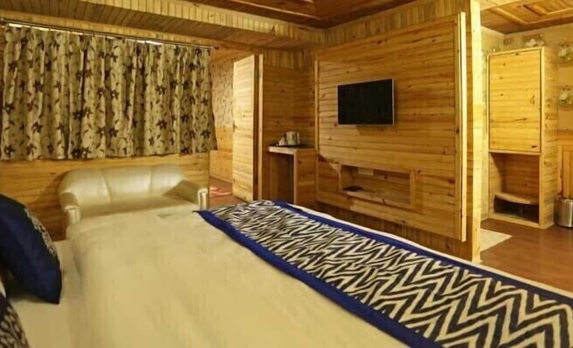 Отель Maharaja Resorts