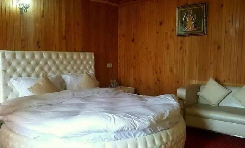 Hotel Maharaja Resorts