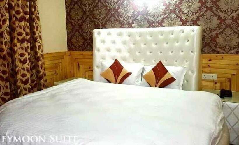 Отель Maharaja Resorts