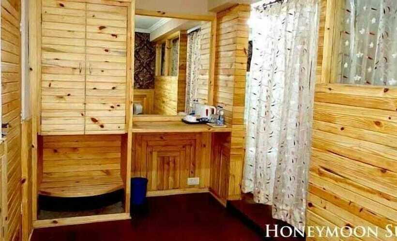 Отель Maharaja Resorts