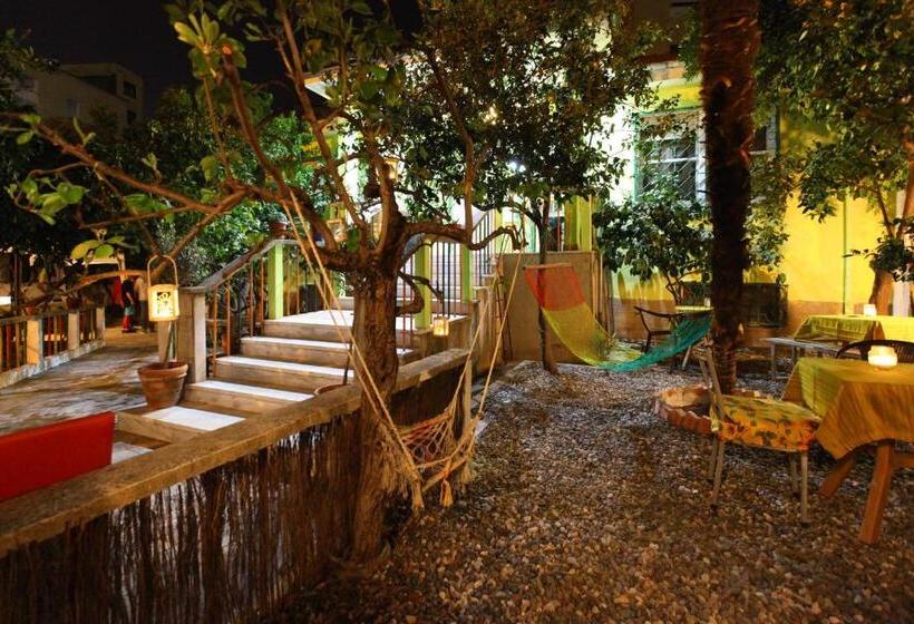 Milingona City Center Hostel