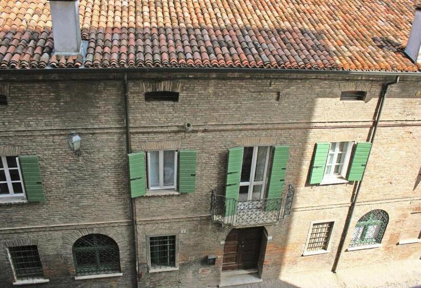 B&b La Torre A Revere