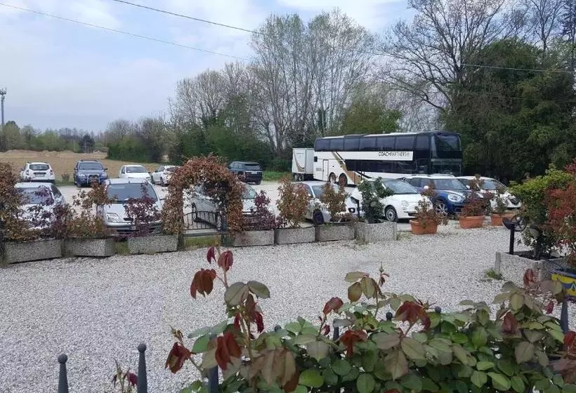 Aamiaismajoitus (B&B) Greencolors