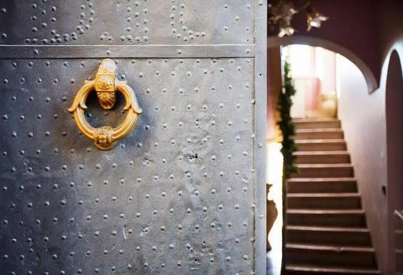 ベッドアンドブレックファースト Emme House Bed&breakfast