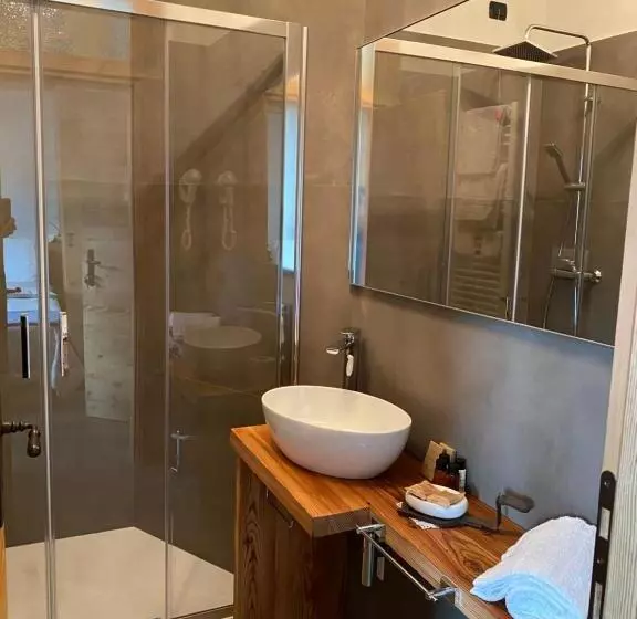 Aamiaismajoitus (B&B) Fra Rose E Mughi