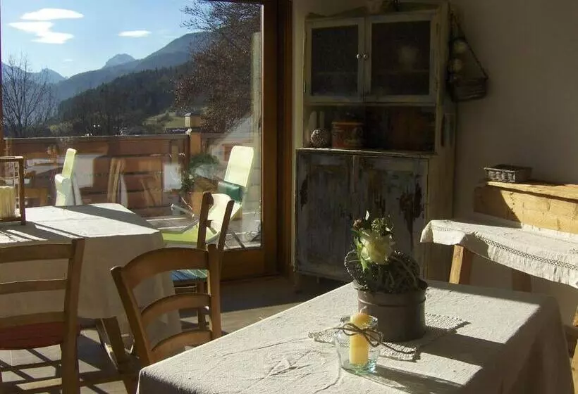 Aamiaismajoitus (B&B) Fra Rose E Mughi