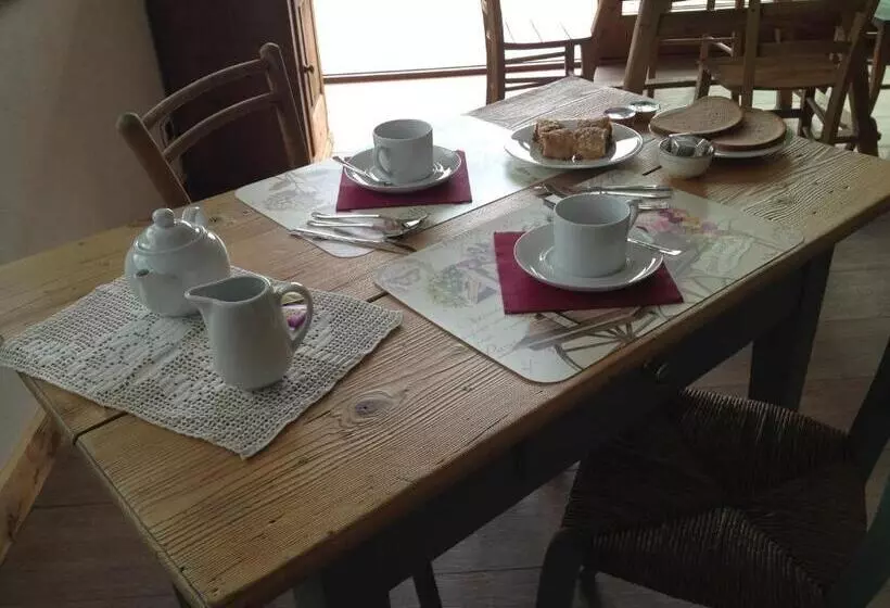 Aamiaismajoitus (B&B) Fra Rose E Mughi