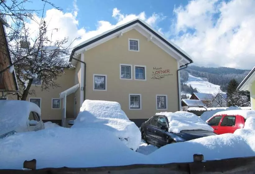 تختخواب و صبحانه Haus Ofner Am Kreischberg