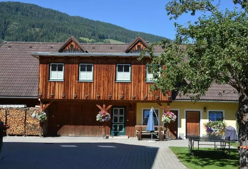 تختخواب و صبحانه Haus Ofner Am Kreischberg