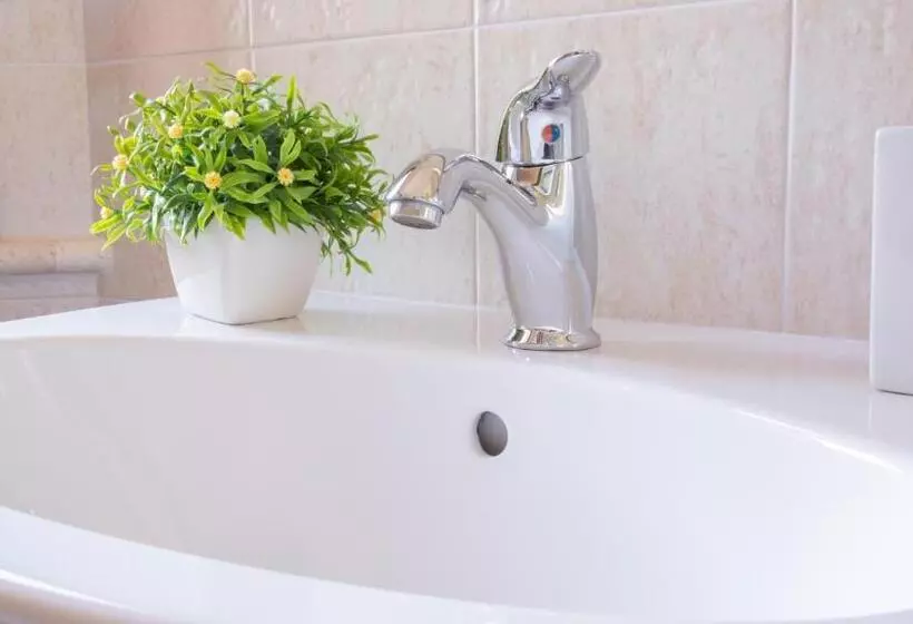 Aamiaismajoitus (B&B) Il Castello Di Modolo