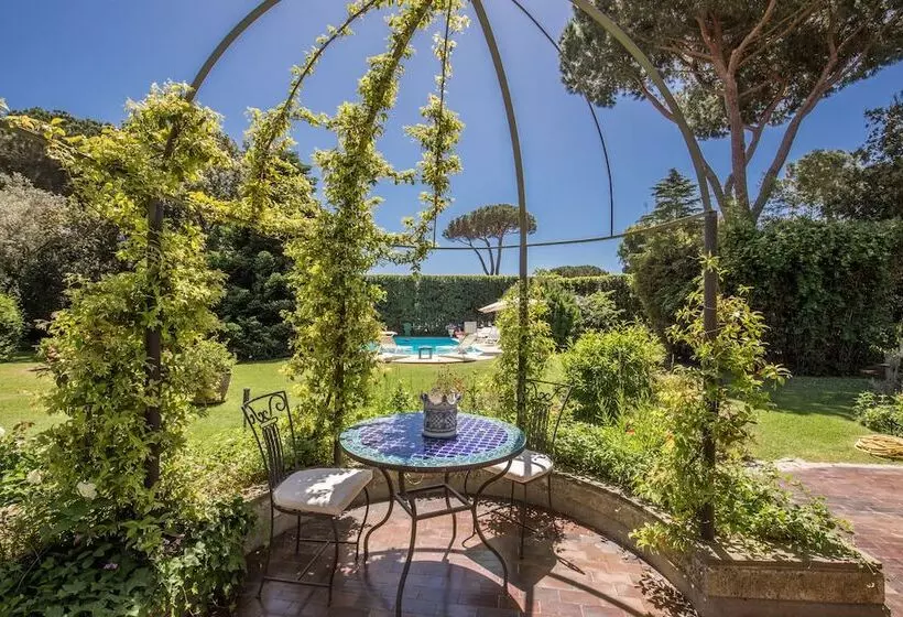 Aamiaismajoitus (B&B) La Gaura Guest House