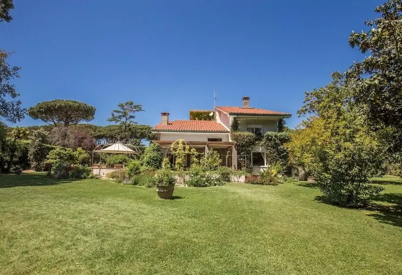 Aamiaismajoitus (B&B) La Gaura Guest House