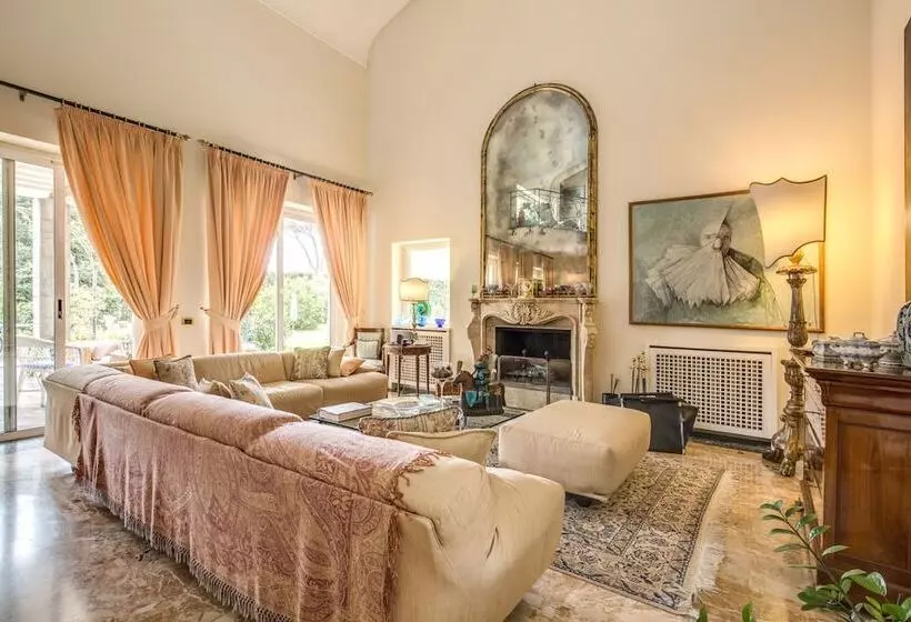 Aamiaismajoitus (B&B) La Gaura Guest House