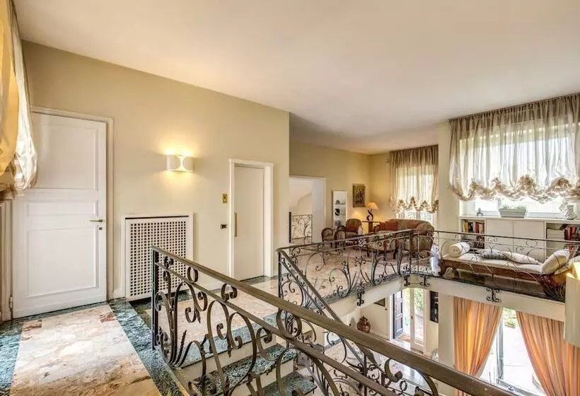 Aamiaismajoitus (B&B) La Gaura Guest House