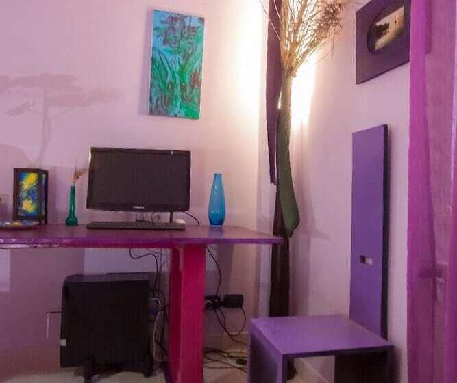 تختخواب و صبحانه Limoni Sul Mare