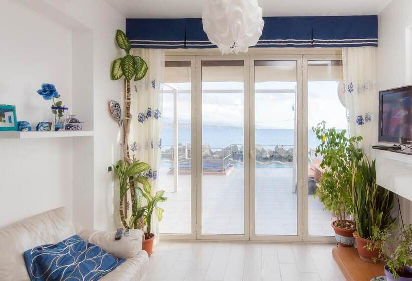 تختخواب و صبحانه Limoni Sul Mare