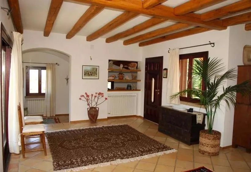 تختخواب و صبحانه Villa Geron