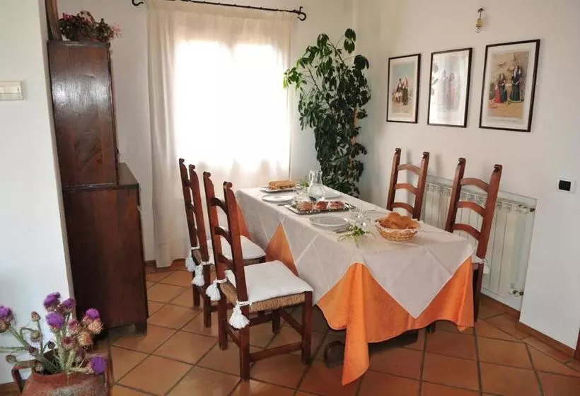 تختخواب و صبحانه Villa Geron