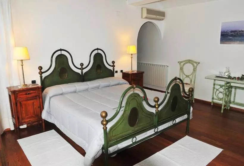 تختخواب و صبحانه Villa Geron