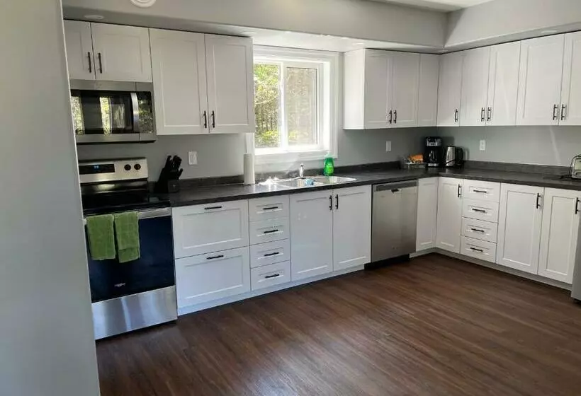 Escarpment Heights Motel