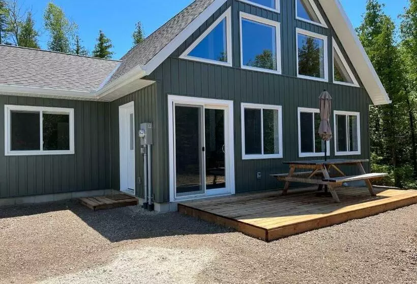 Escarpment Heights Motel