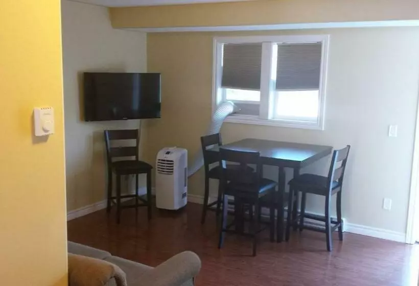 Escarpment Heights Motel