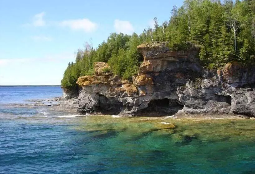 Escarpment Heights Motel