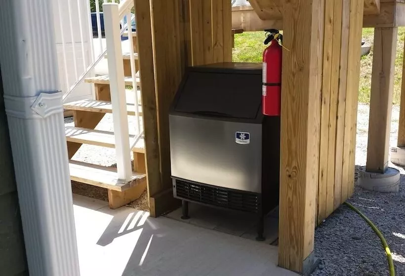 Escarpment Heights Motel