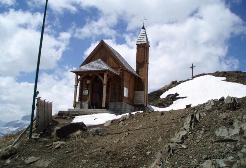 בית מלון כפרי Garni Excelsior