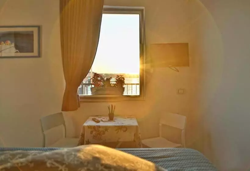 ベッドアンドブレックファースト Darsena