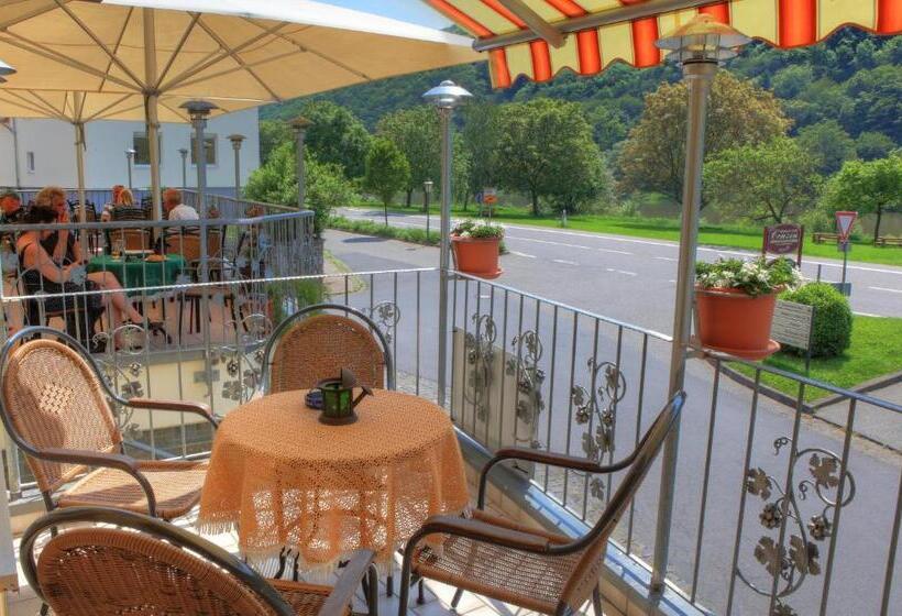 호텔 Moselterrasse