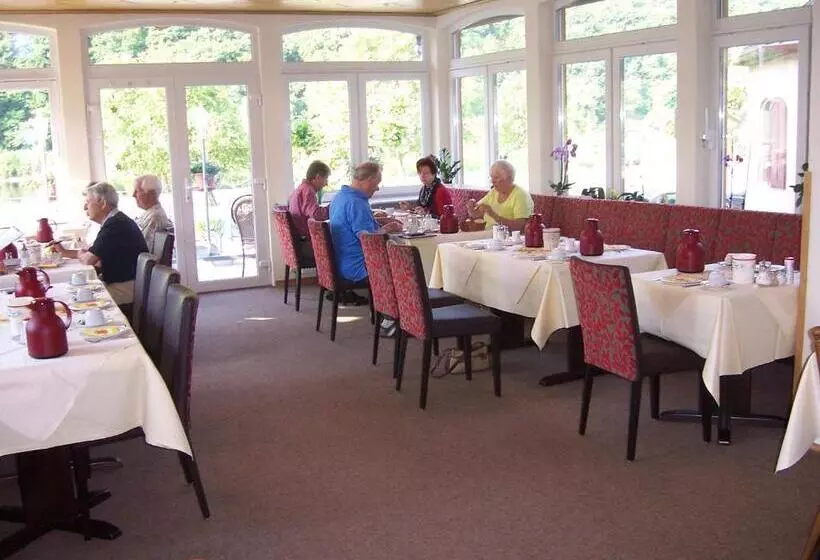 Hotelli Moselterrasse