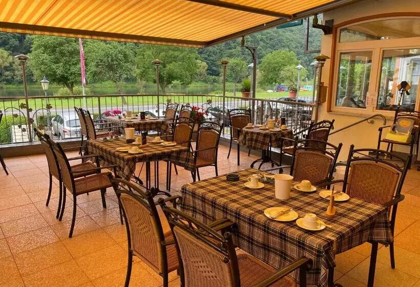 Hotelli Moselterrasse
