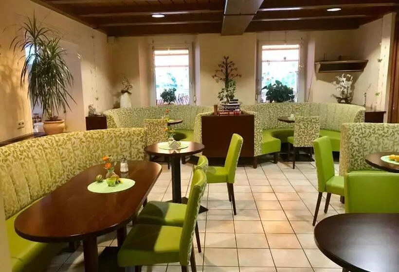 Hotelli Moselterrasse